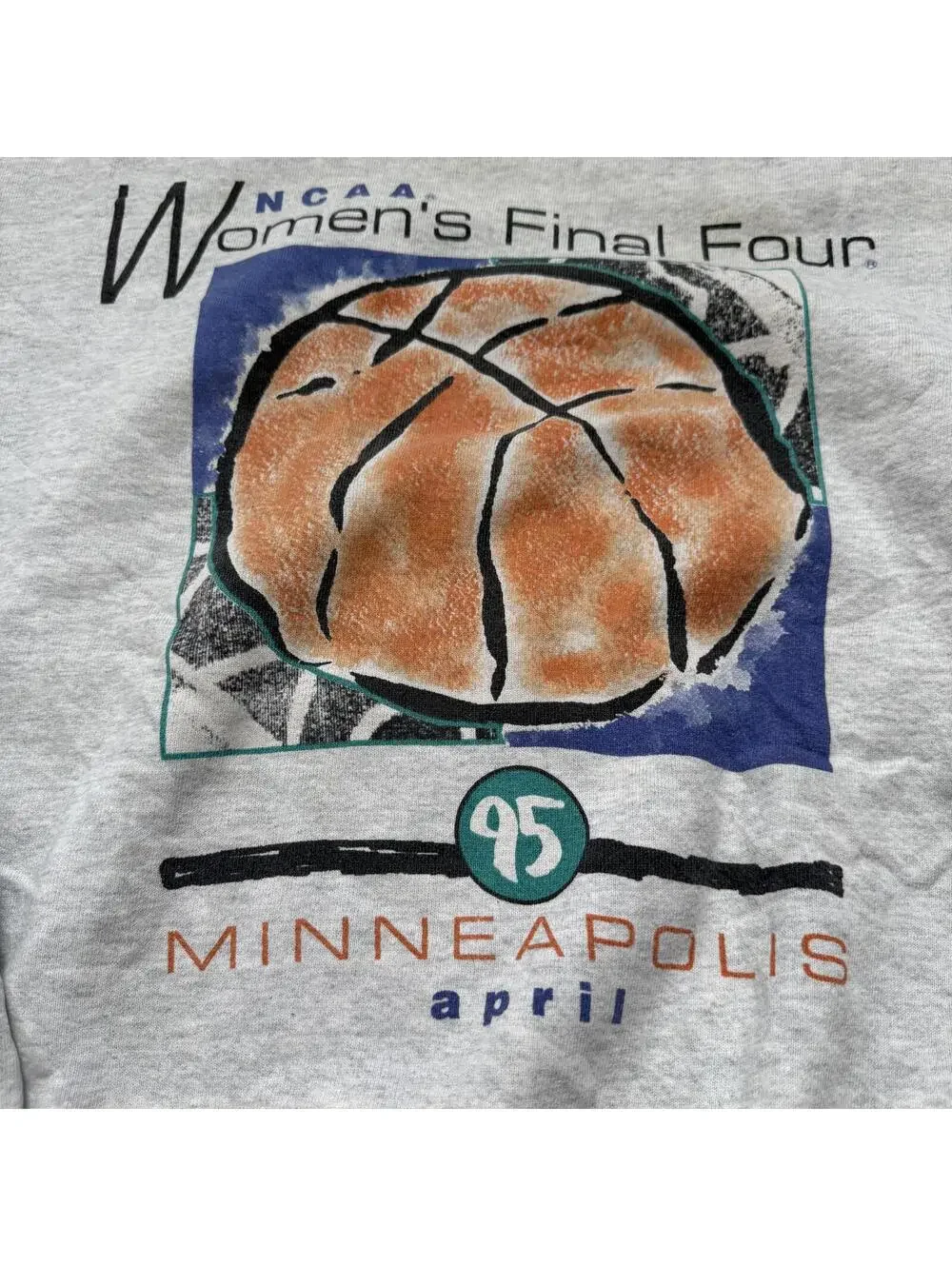 Vintage 1995 Nike NCAA Women’s Final Four Minneapolis Crewneck Sweatshirt XL